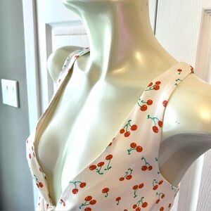 🍒 Flirty Front-Tie Halter Top